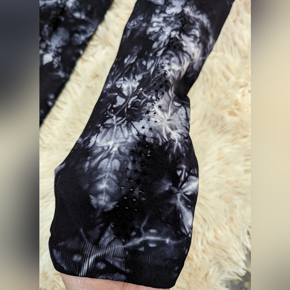 Free People Movement Good Karma Tie Dye Leggings - Picture 10 of 15